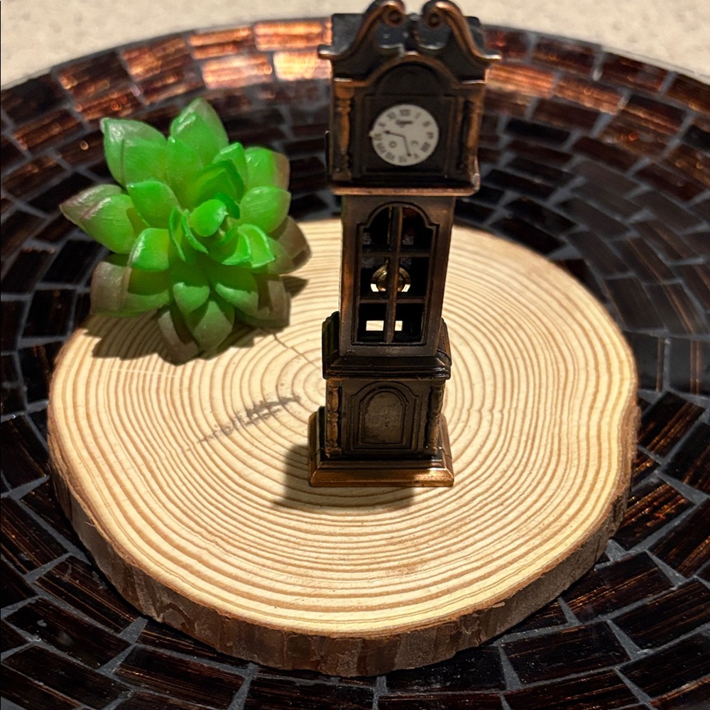 Vintage die cast pencil sharpener miniature Clock Tower Figurine